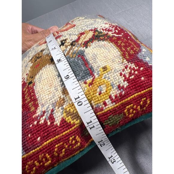 Christmas Needlepoint Santa, Midwest Importers, Size 12" x !0 1/2" - Picture 10 of 12